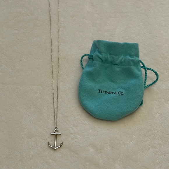 Rare Tiffany’s Anchor Sterling Silver Necklace - Picture 2 of 6